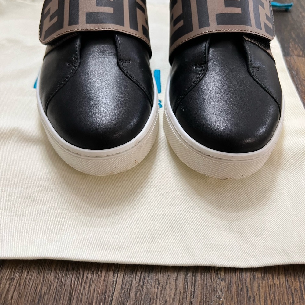 Fendi Kids' FF Logo Low Top Sneaker Kids Size 34 ( US 3) - Picture 10 of 11